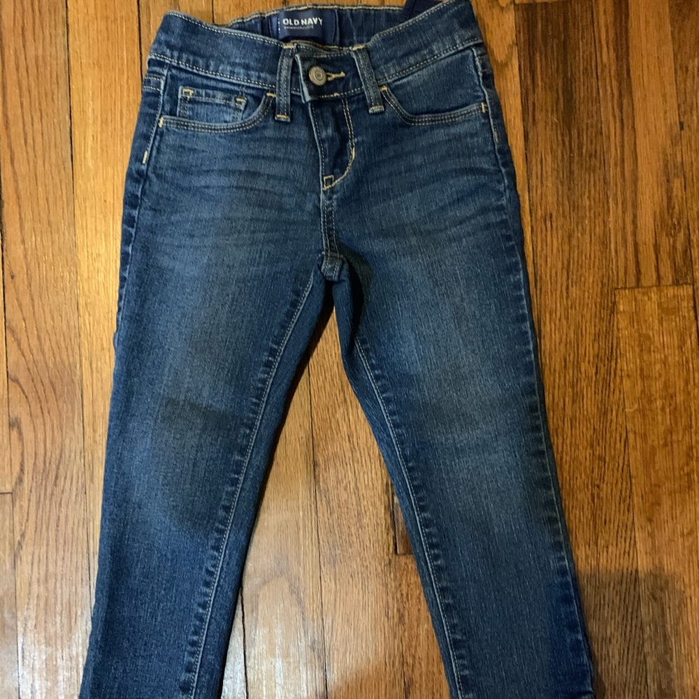 Dark skinny jeans
